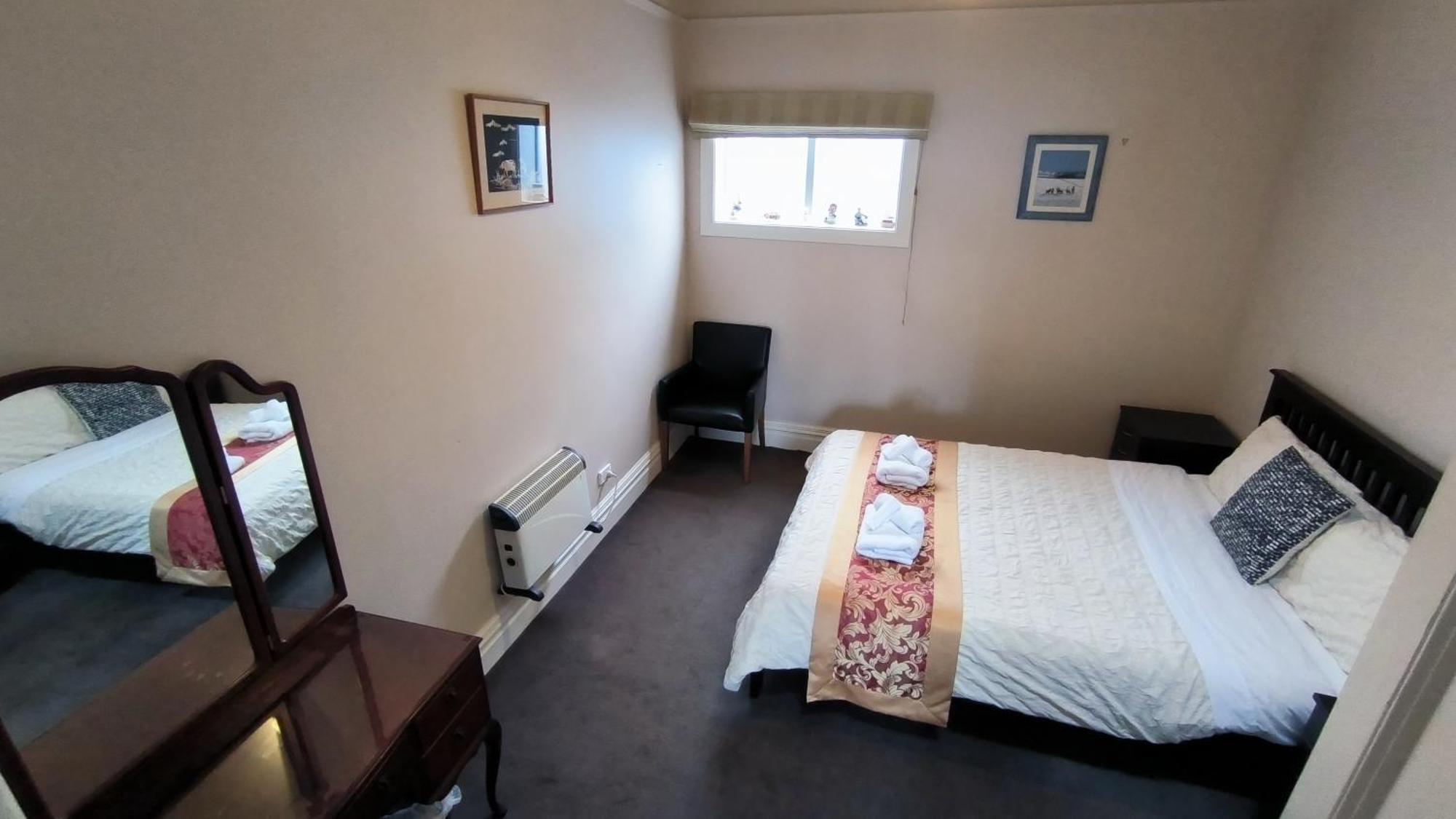 5 Large Bedroom Villas Suitable For 10People Christchurch Exterior photo